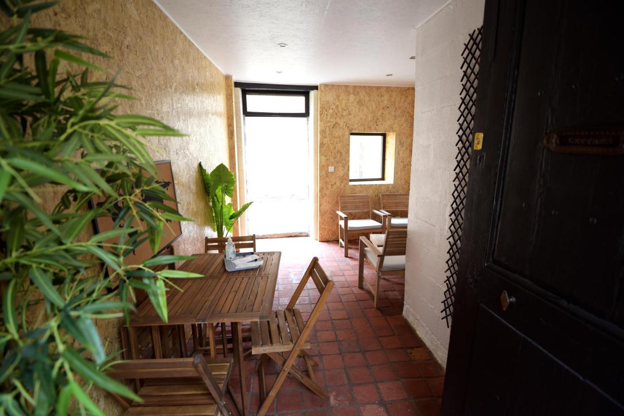 Cosy Appartement Hyper Centre Ville Avec Cour + Patio Осер Экстерьер фото