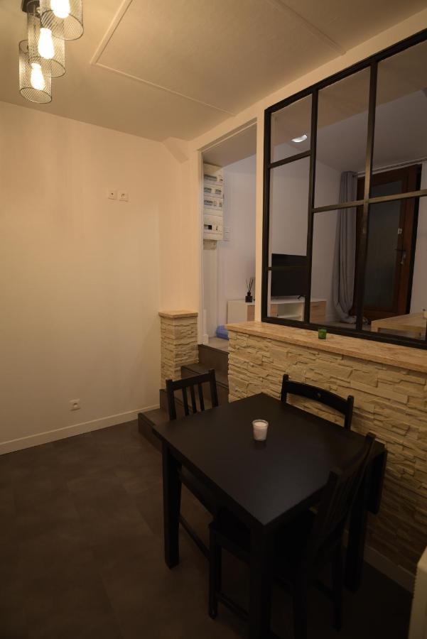 Cosy Appartement Hyper Centre Ville Avec Cour + Patio Осер Экстерьер фото